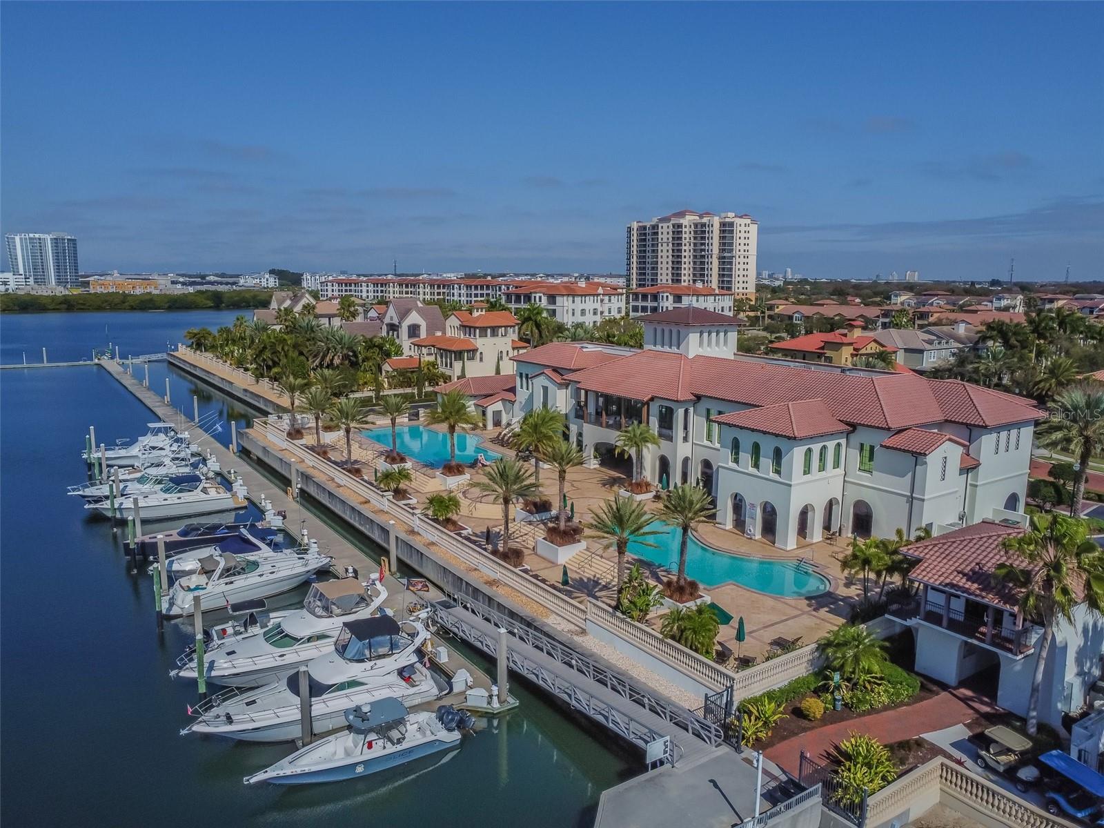 CASTILLO AT WESTSHORE YACHT CL - Residential