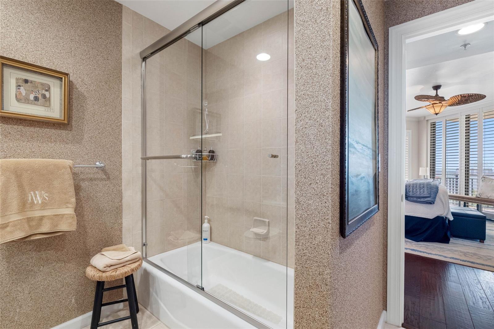 CASTILLO AT WESTSHORE YACHT CL - Residential