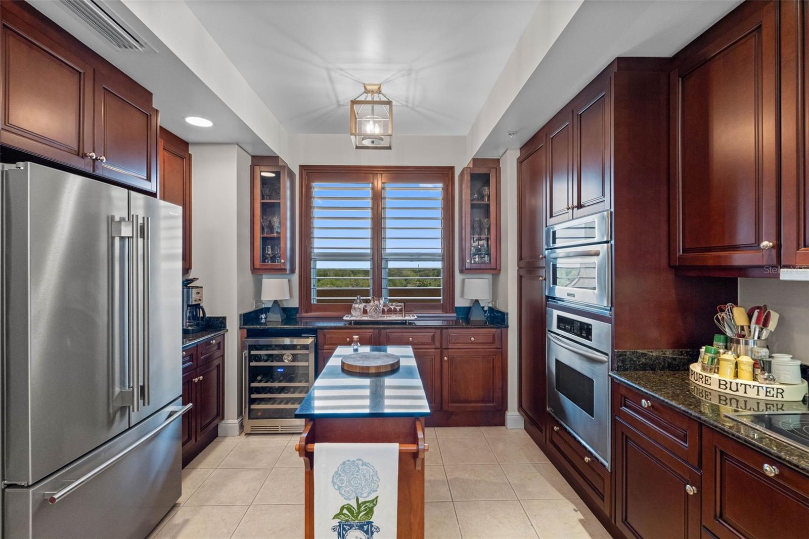 CASTILLO AT WESTSHORE YACHT CL - Residential