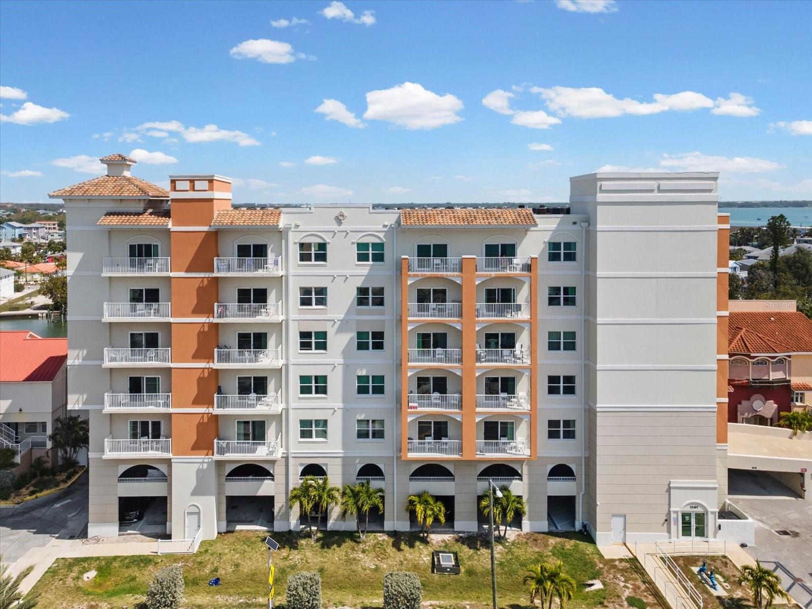 MADEIRA BAY RESORT - Residential