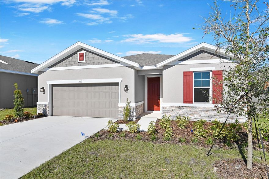 **Take advantage of special financing + Flex Funds on quick move-in homes** Explore this impressive Slate home, ready for quick move-in. Included features: an inviting covered entry; a roomy nook; a well-appointed kitchen offering stainless-steel appliances, quartz countertops, 42" white cabinets, a center island, and a walk-in pantry; a large great room; an elegant primary suite showcasing an expansive walk-in closet and a private bath; a convenient laundry; a covered patio and a 2-car garage. This could be your dream home! **Options may vary by community, so see your sales associate for details. These offers are available for select homes on a first-come, first-served basis.
