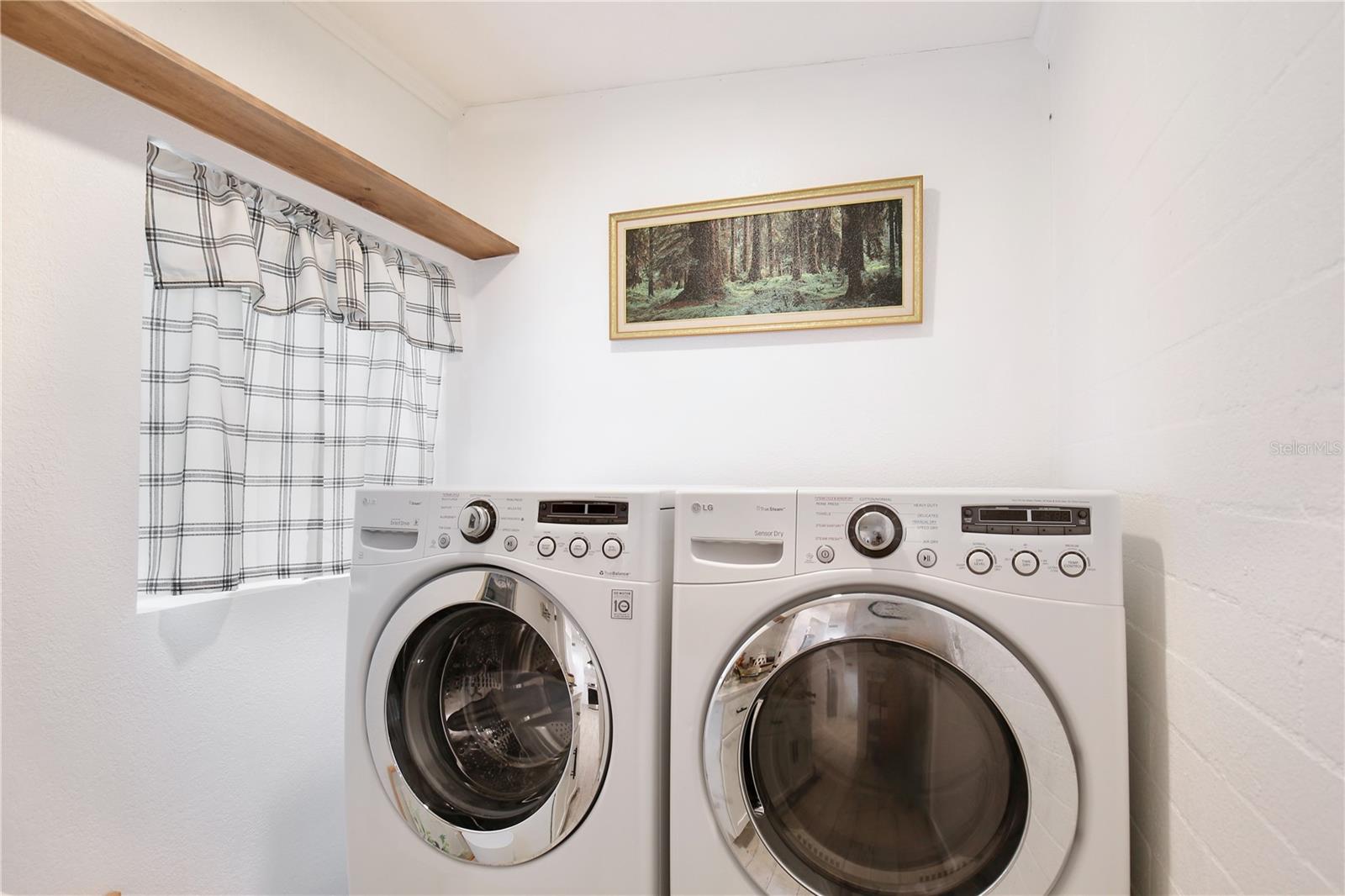 MARVANIA 1ST SEC - Residential