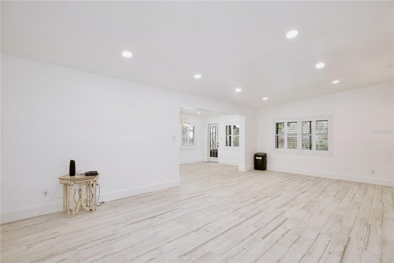 MARVANIA 1ST SEC - Residential