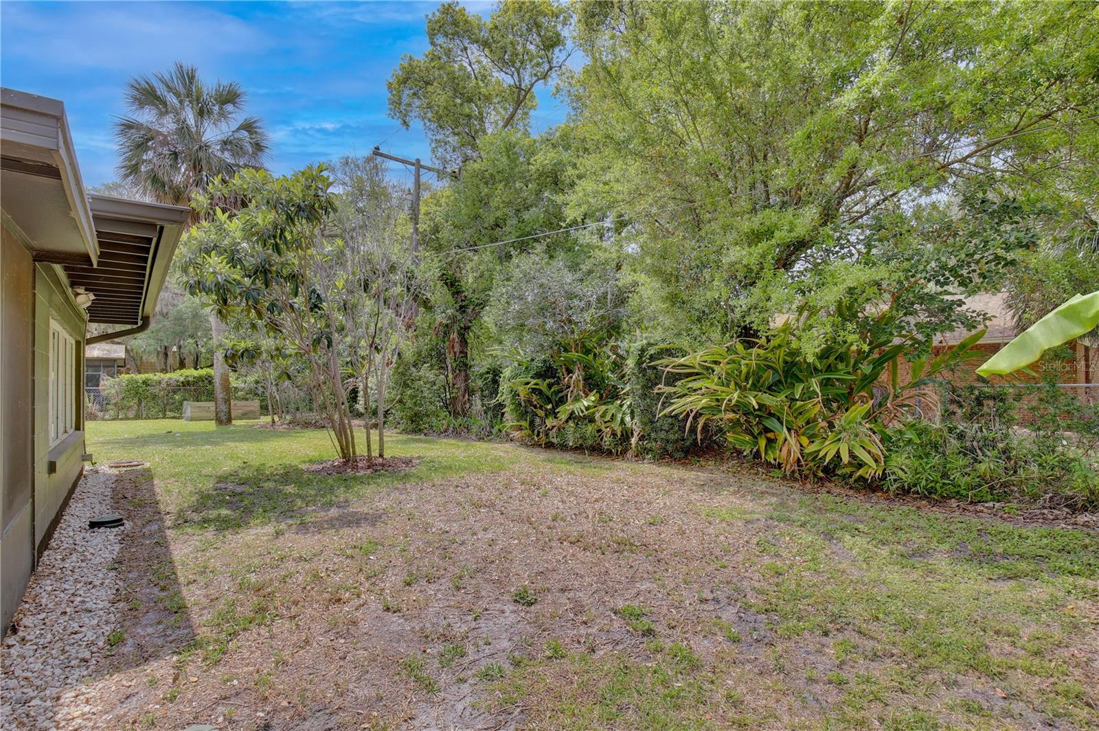 MARVANIA 1ST SEC - Residential