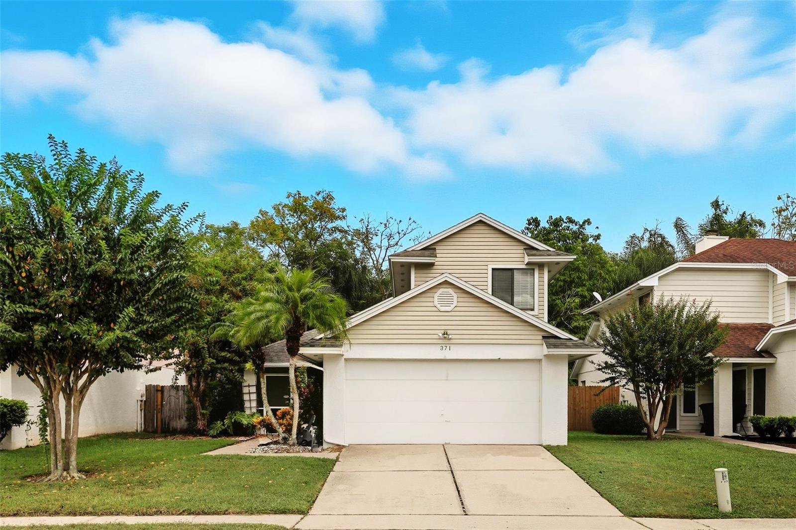 LAKEWOOD AT THE CROSSINGS - Residential