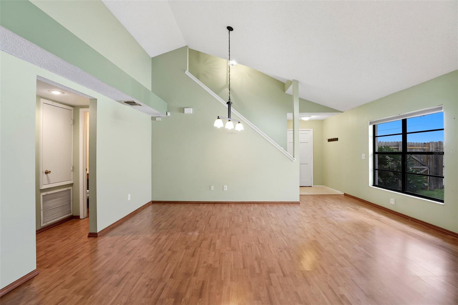 LAKEWOOD AT THE CROSSINGS - Residential