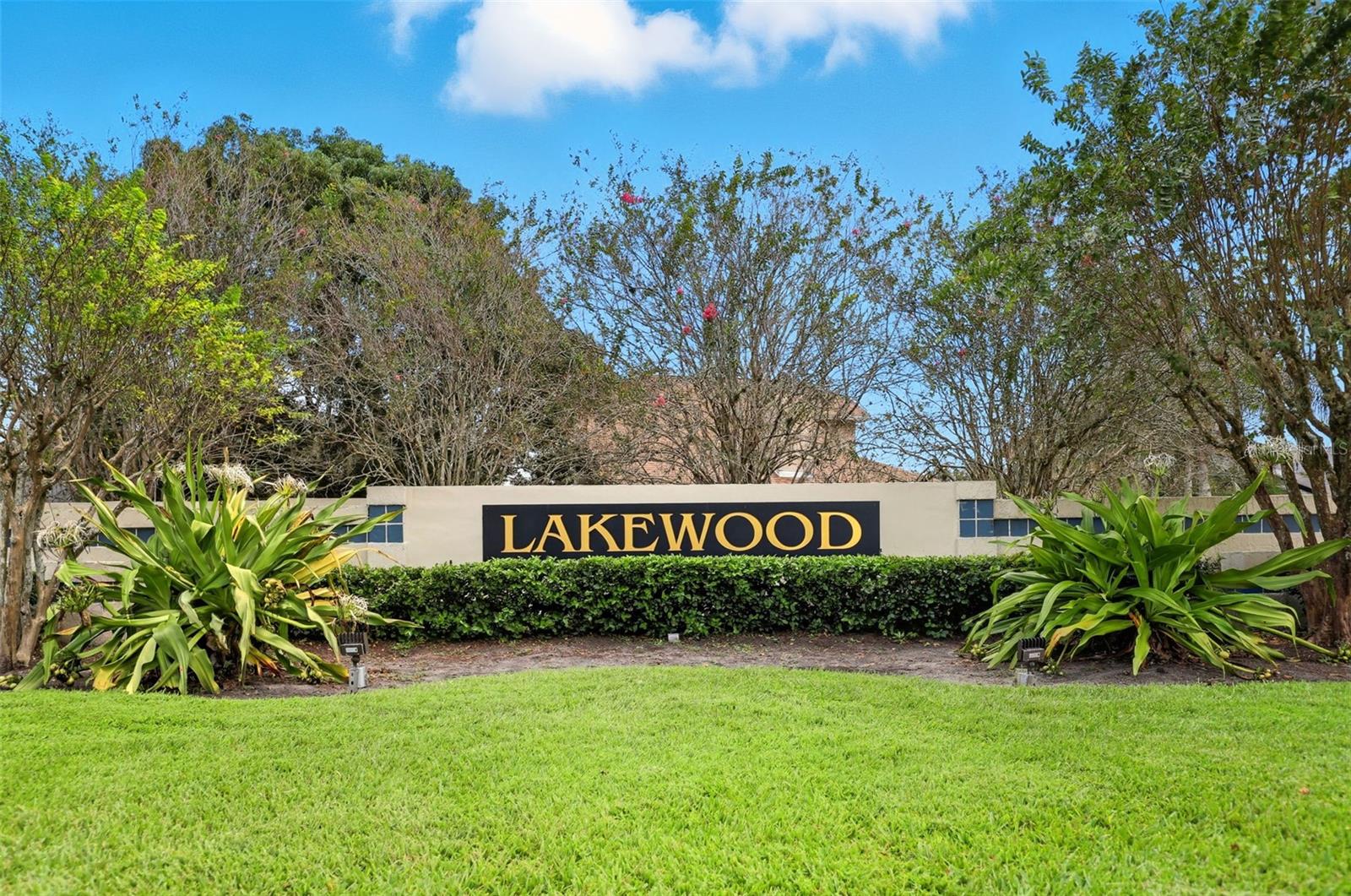 LAKEWOOD AT THE CROSSINGS - Residential