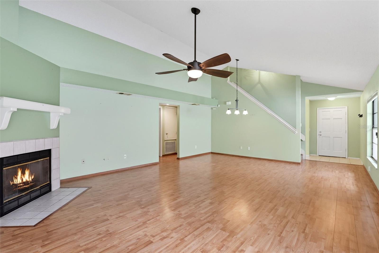 LAKEWOOD AT THE CROSSINGS - Residential