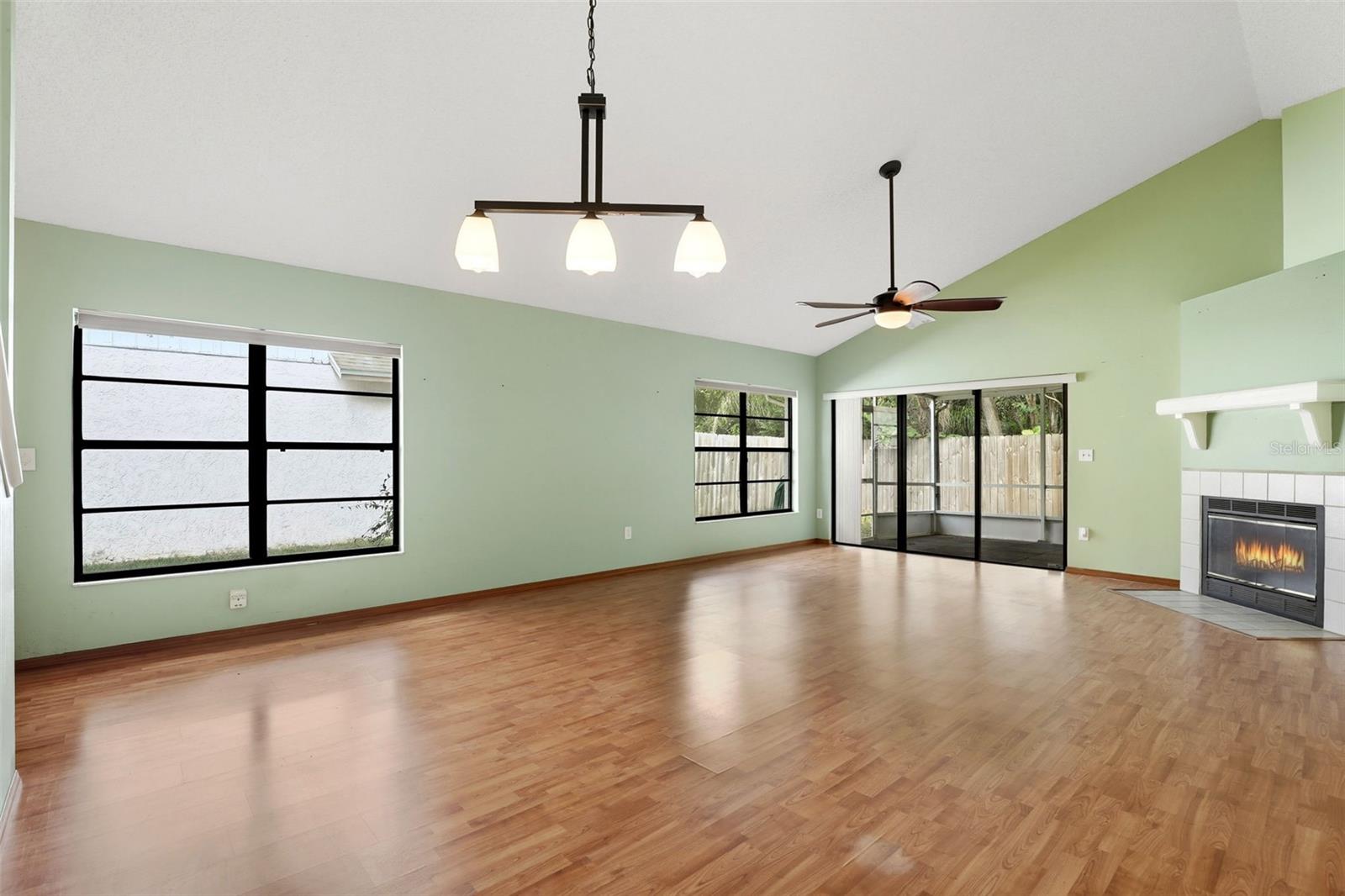 LAKEWOOD AT THE CROSSINGS - Residential