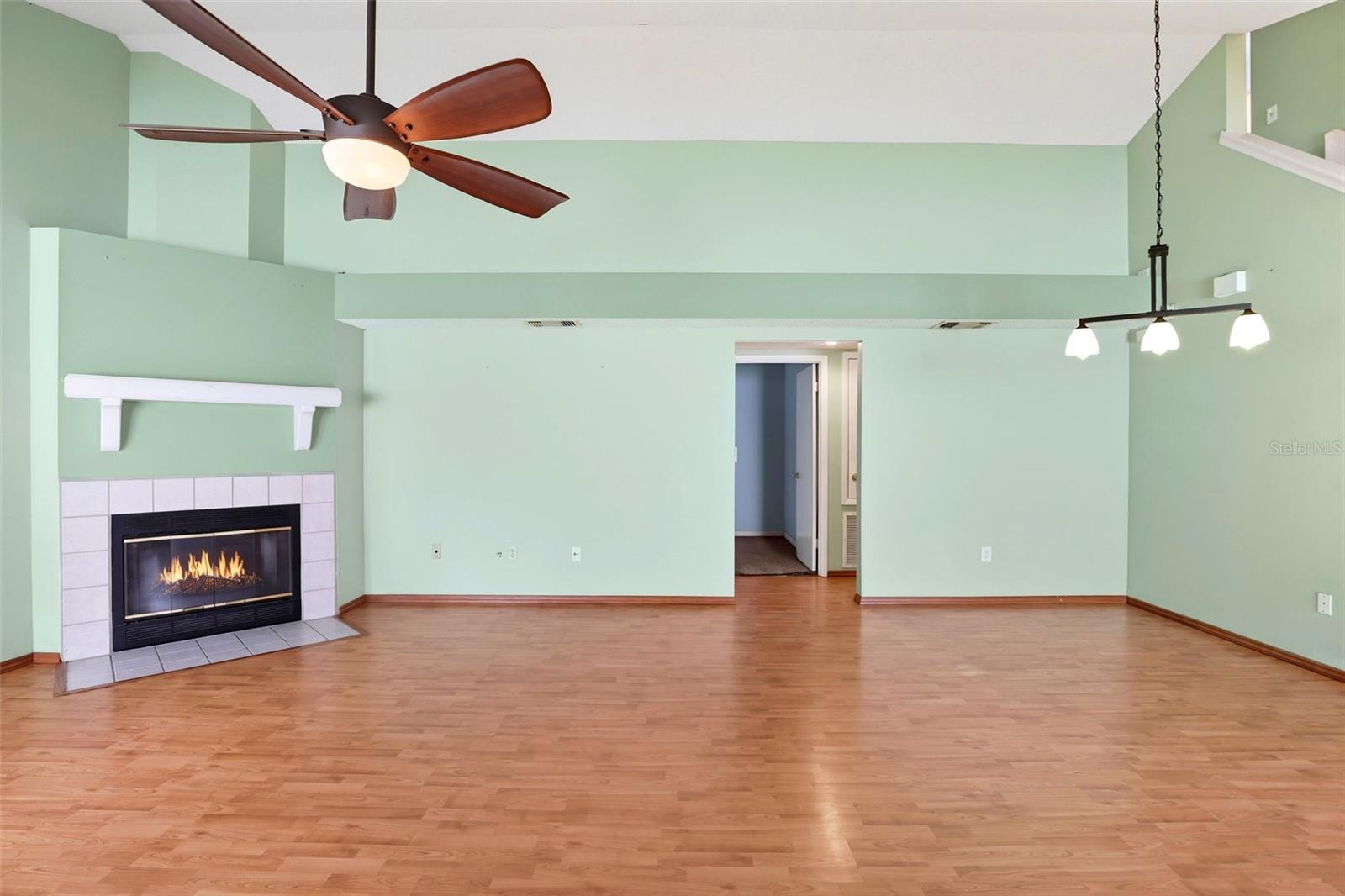 LAKEWOOD AT THE CROSSINGS - Residential