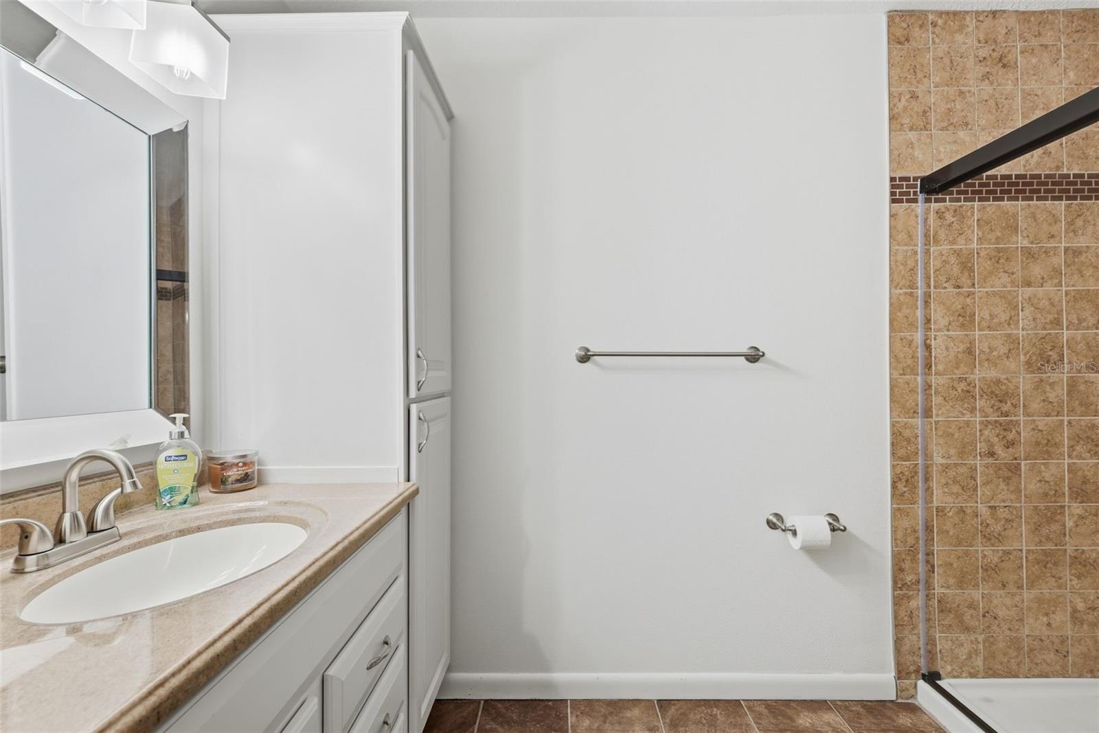 MANORS BRYN MAWR CONDO PH 04 - Residential