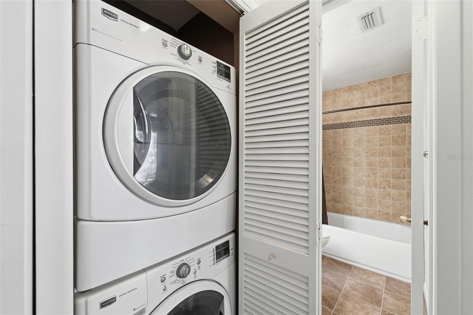 MANORS BRYN MAWR CONDO PH 04 - Residential