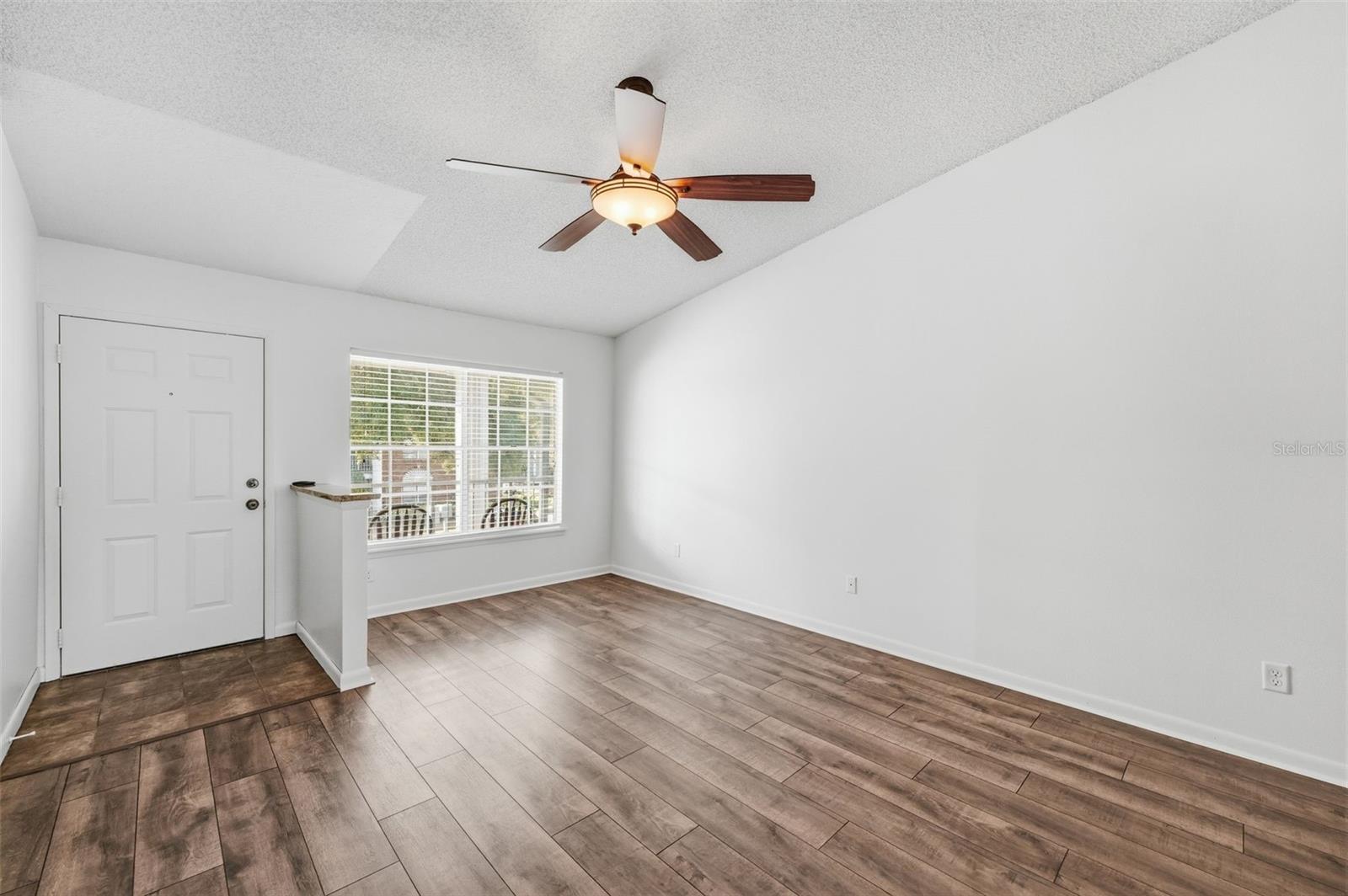 MANORS BRYN MAWR CONDO PH 04 - Residential