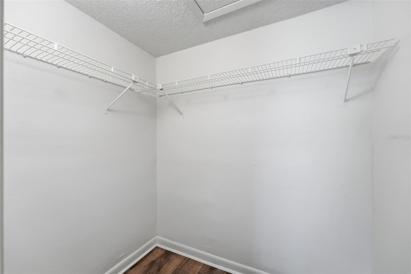 MANORS BRYN MAWR CONDO PH 04 - Residential