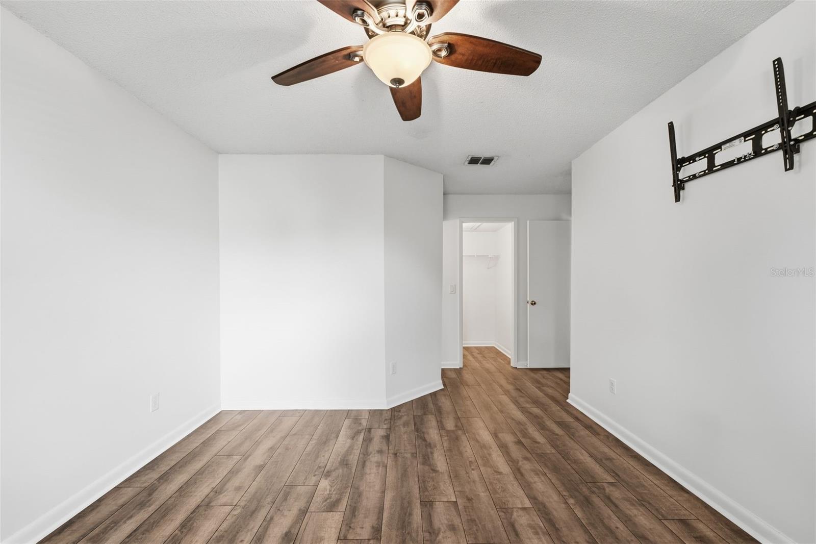 MANORS BRYN MAWR CONDO PH 04 - Residential