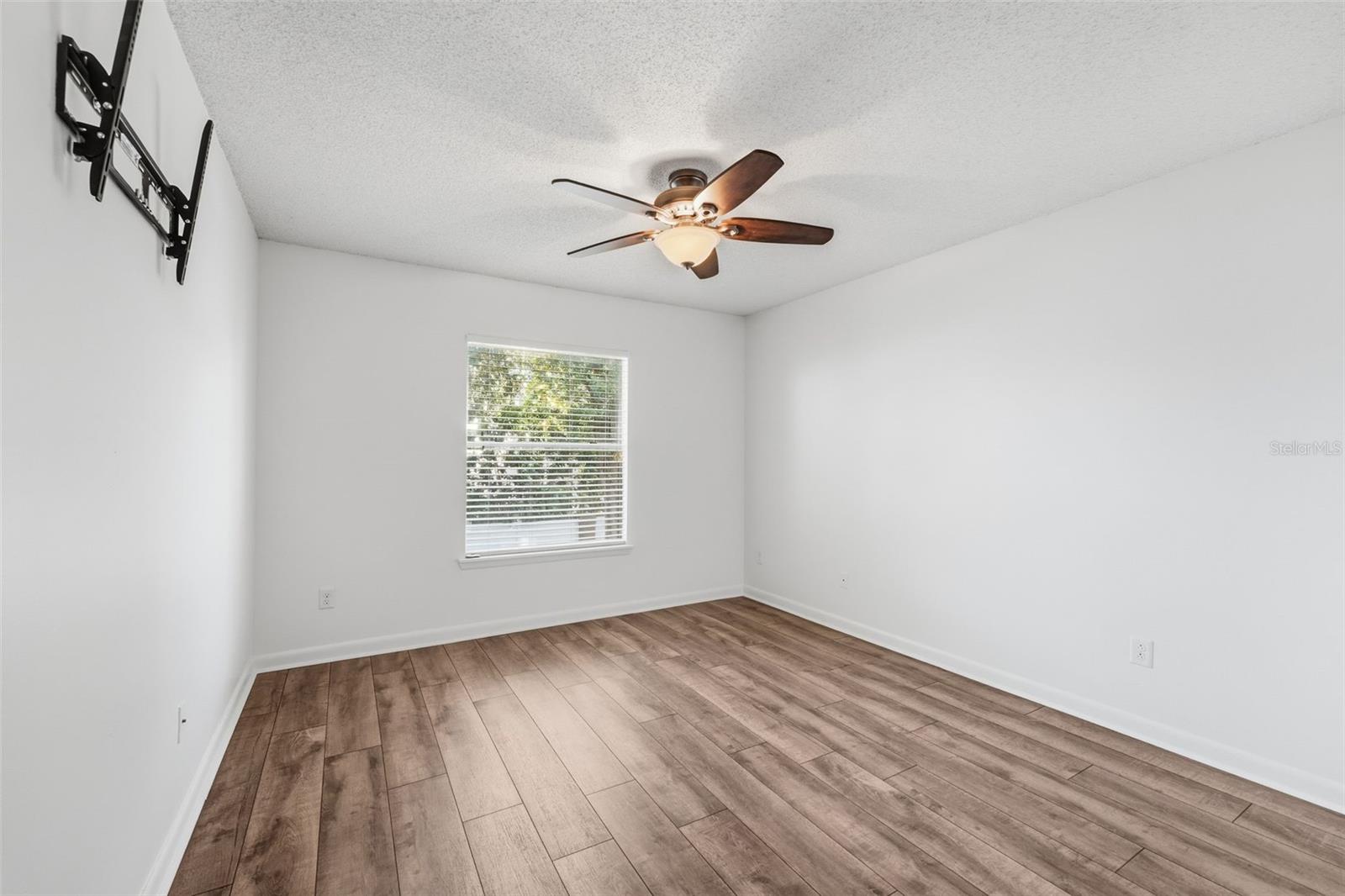 MANORS BRYN MAWR CONDO PH 04 - Residential