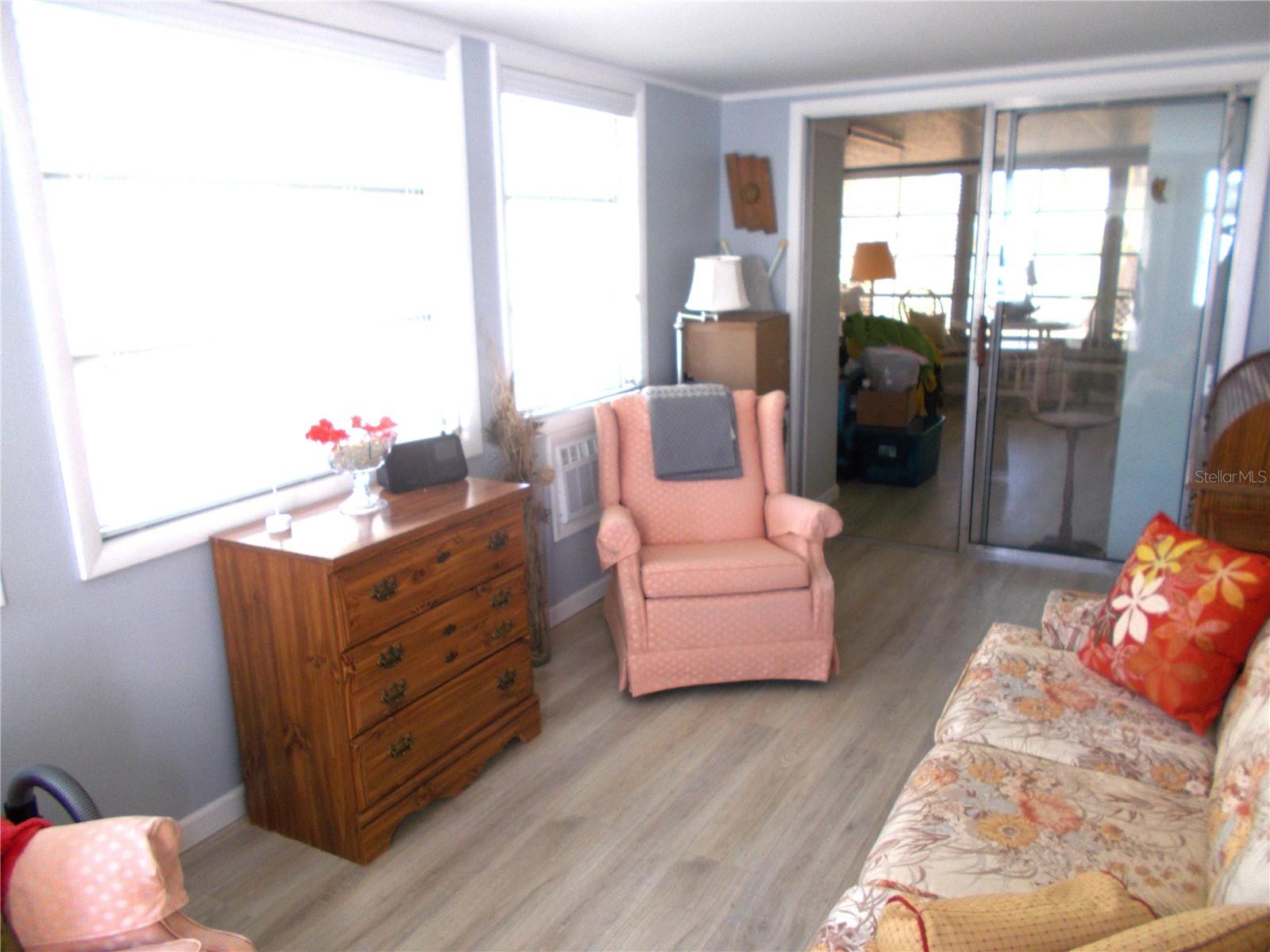 HOLIDAY PARK - Residential