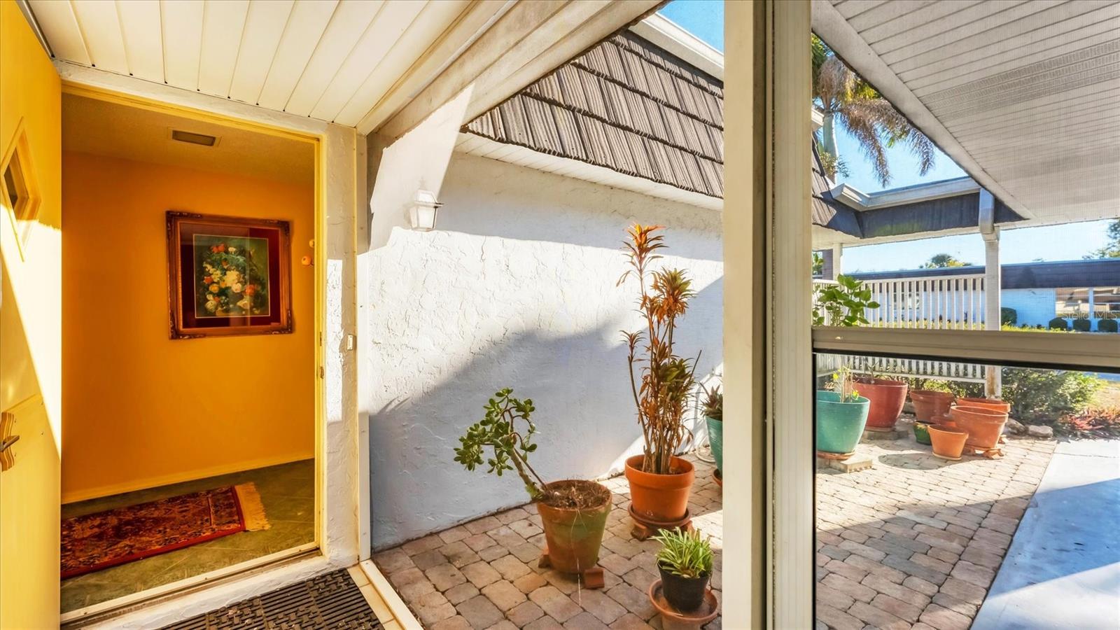 GLEN OAKS RIDGE VILLAS 1 - Residential