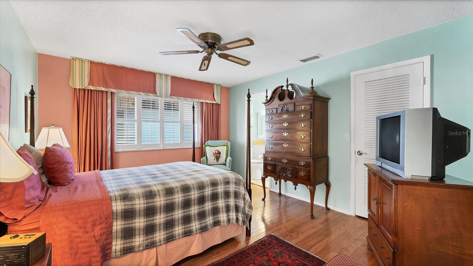 GLEN OAKS RIDGE VILLAS 1 - Residential