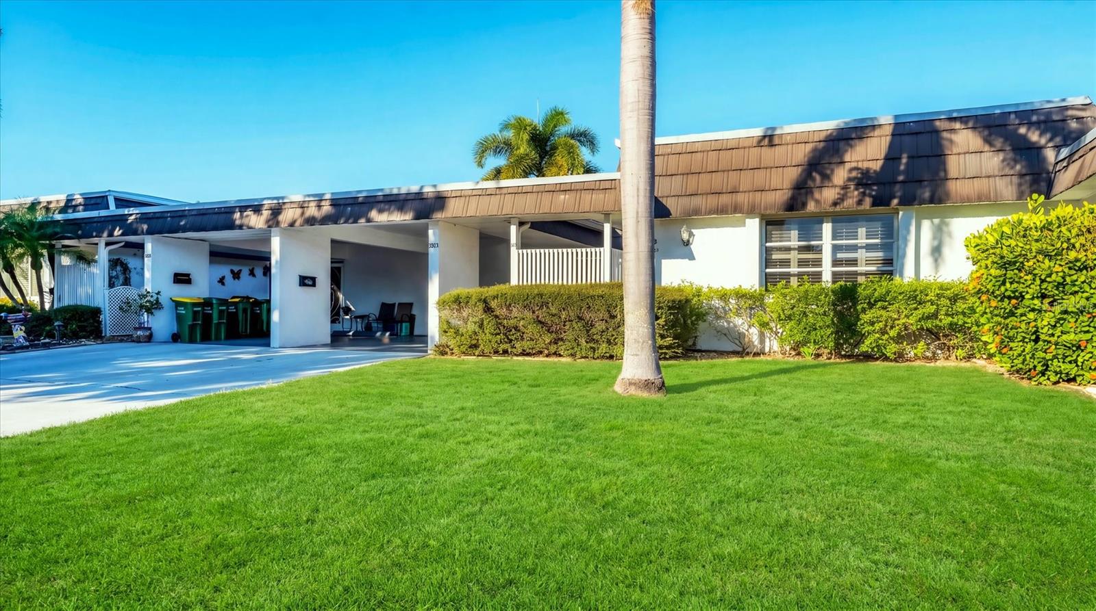 3823 GLEN OAKS DRIVE E 83