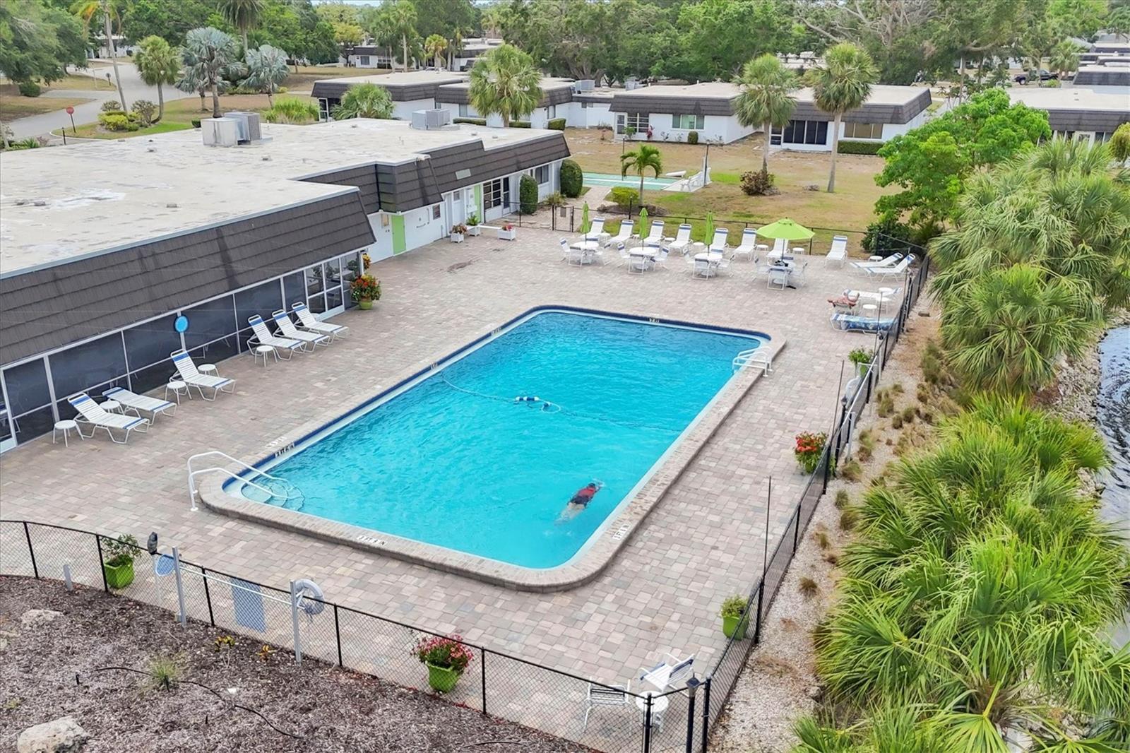 GLEN OAKS RIDGE VILLAS 1 - Residential