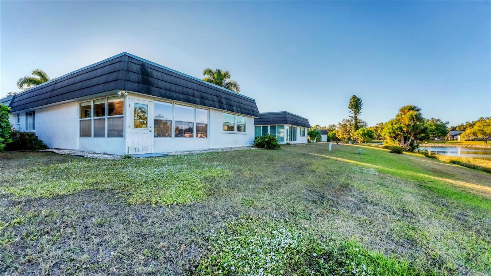 GLEN OAKS RIDGE VILLAS 1 - Residential