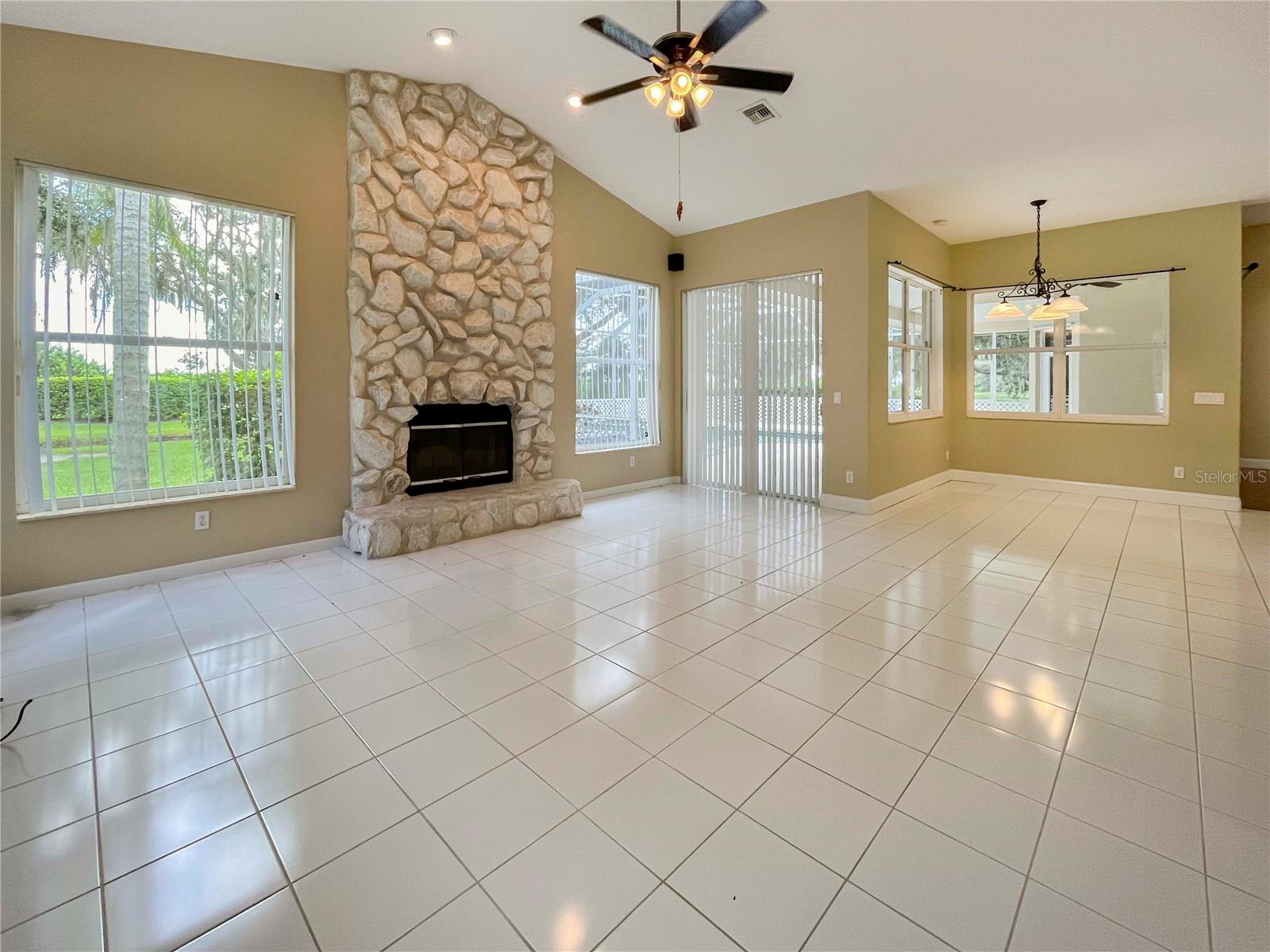 SERENOA - Residential Lease