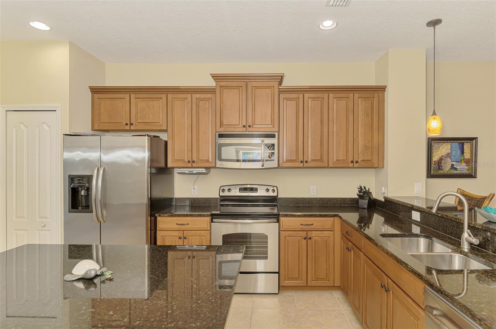 ARLINGTON COVE - Residential