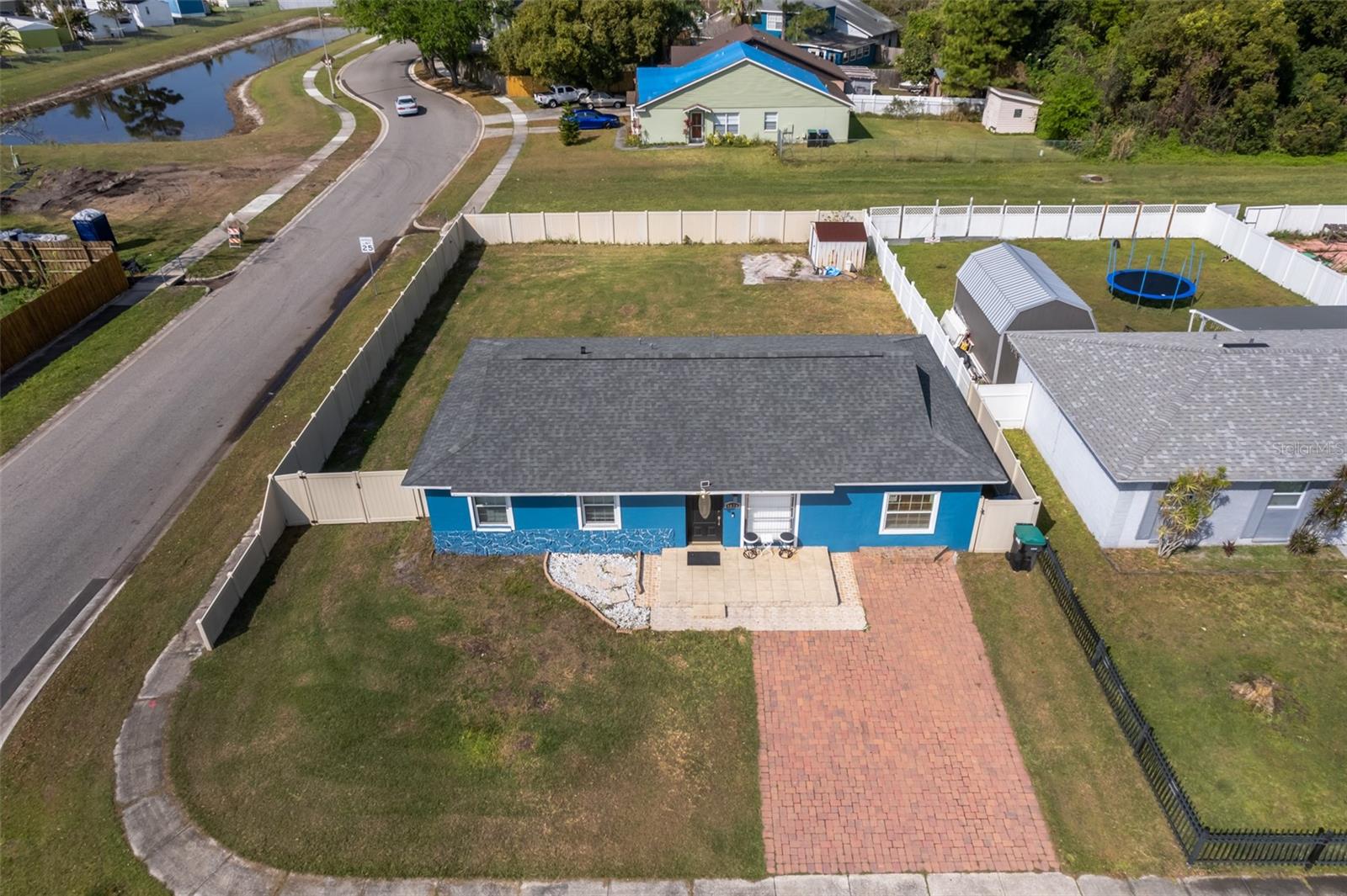 Photo 4 of 30 of 4070 SPOONBILL AVENUE house