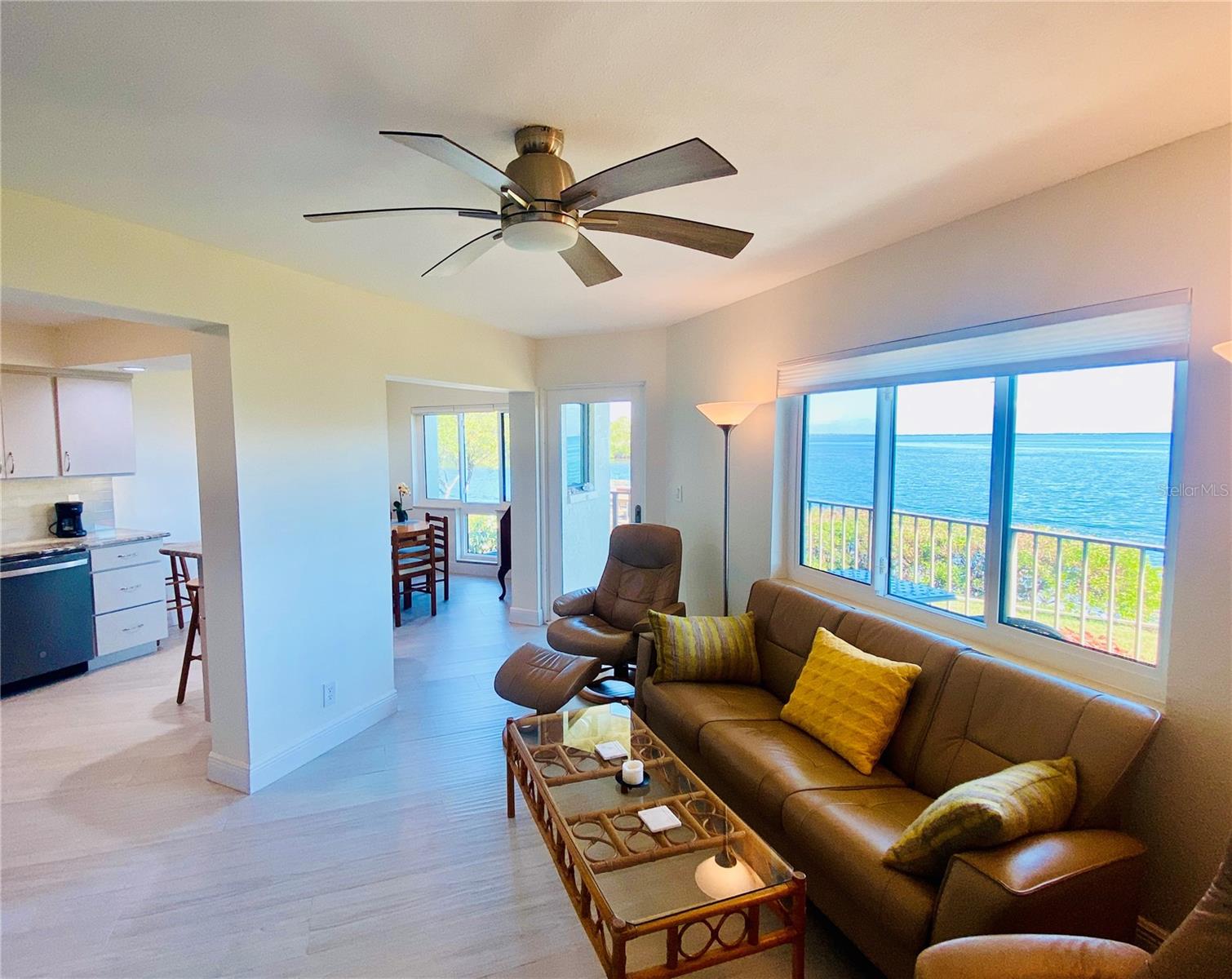 WANDER RESIDENCES OF TIERRA VERDE - Residential Lease