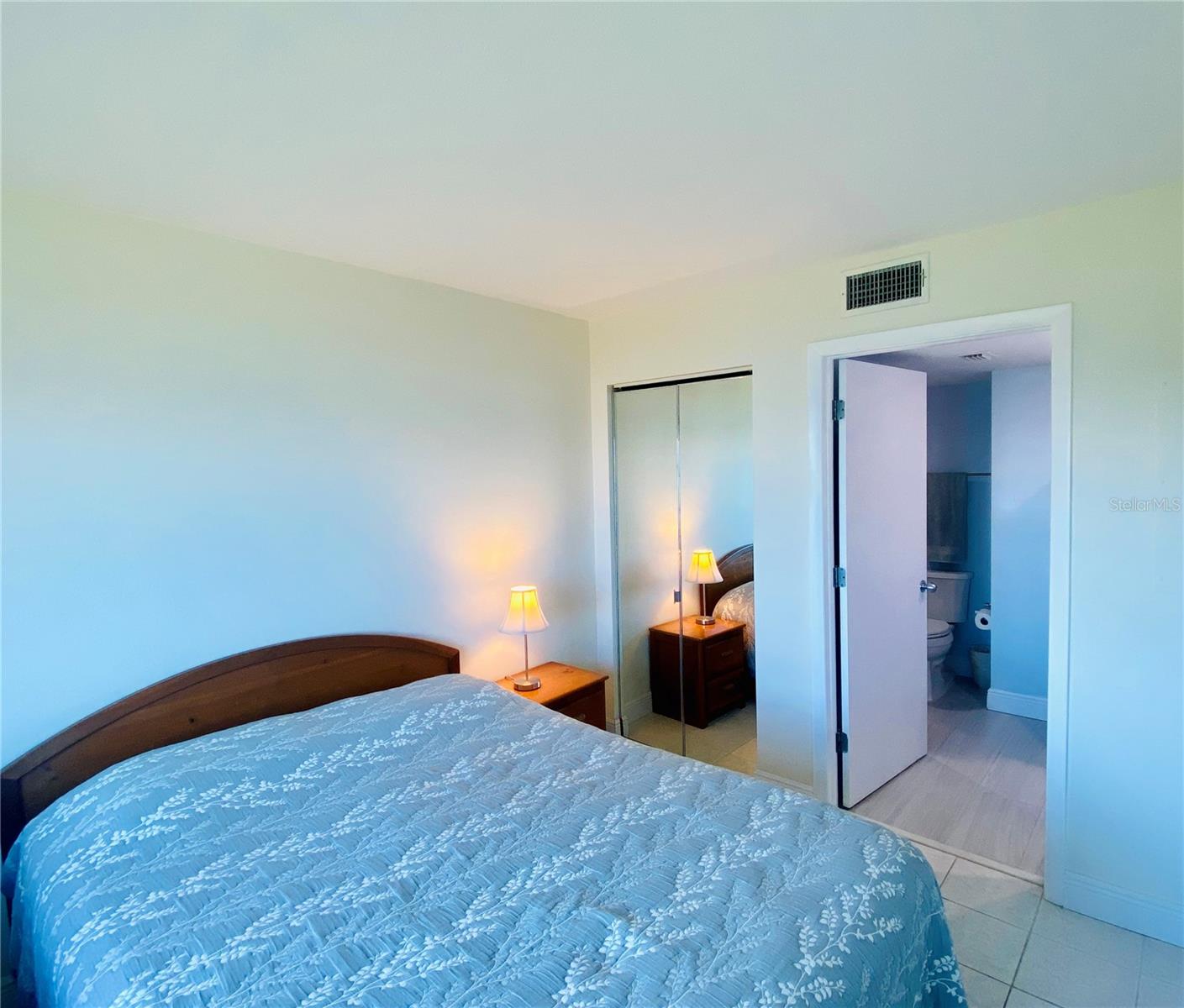 WANDER RESIDENCES OF TIERRA VERDE - Residential Lease