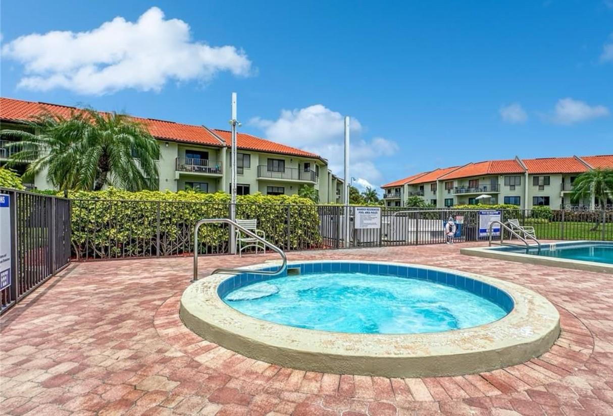 WANDER RESIDENCES OF TIERRA VERDE - Residential Lease