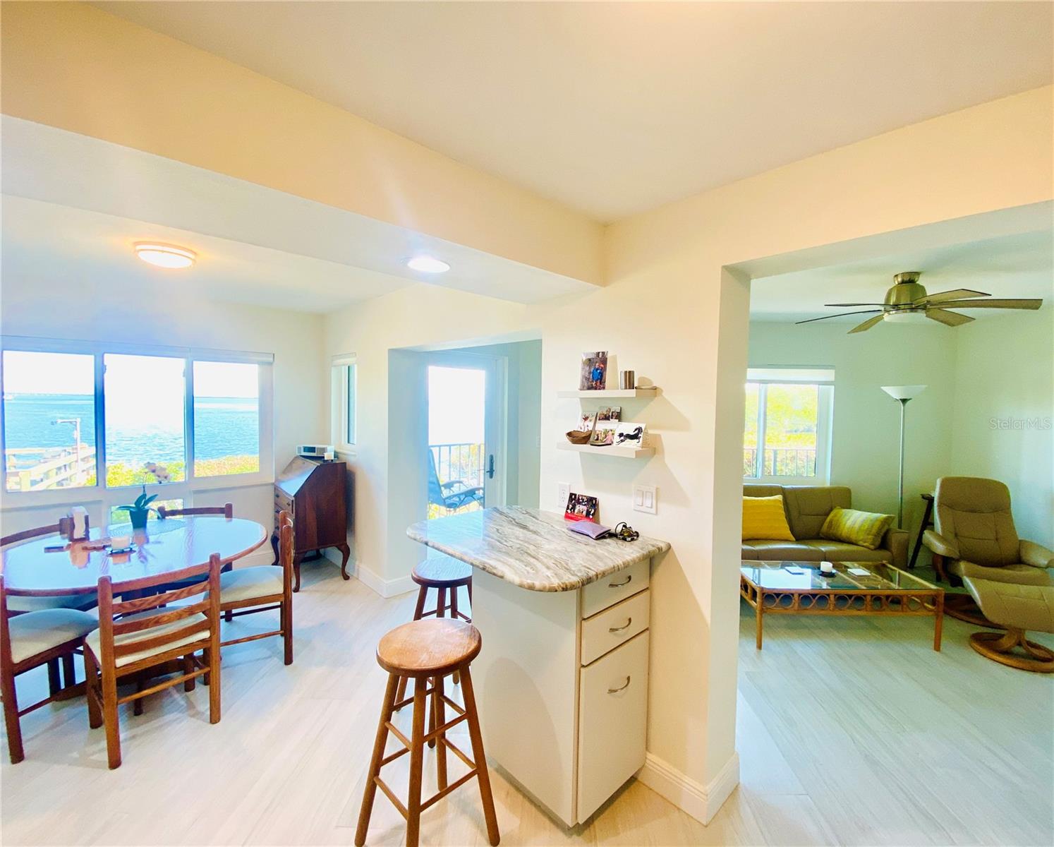 WANDER RESIDENCES OF TIERRA VERDE - Residential Lease