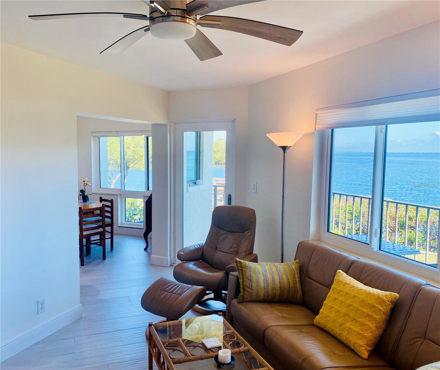 WANDER RESIDENCES OF TIERRA VERDE - Residential Lease