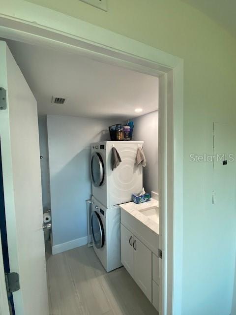 WANDER RESIDENCES OF TIERRA VERDE - Residential Lease