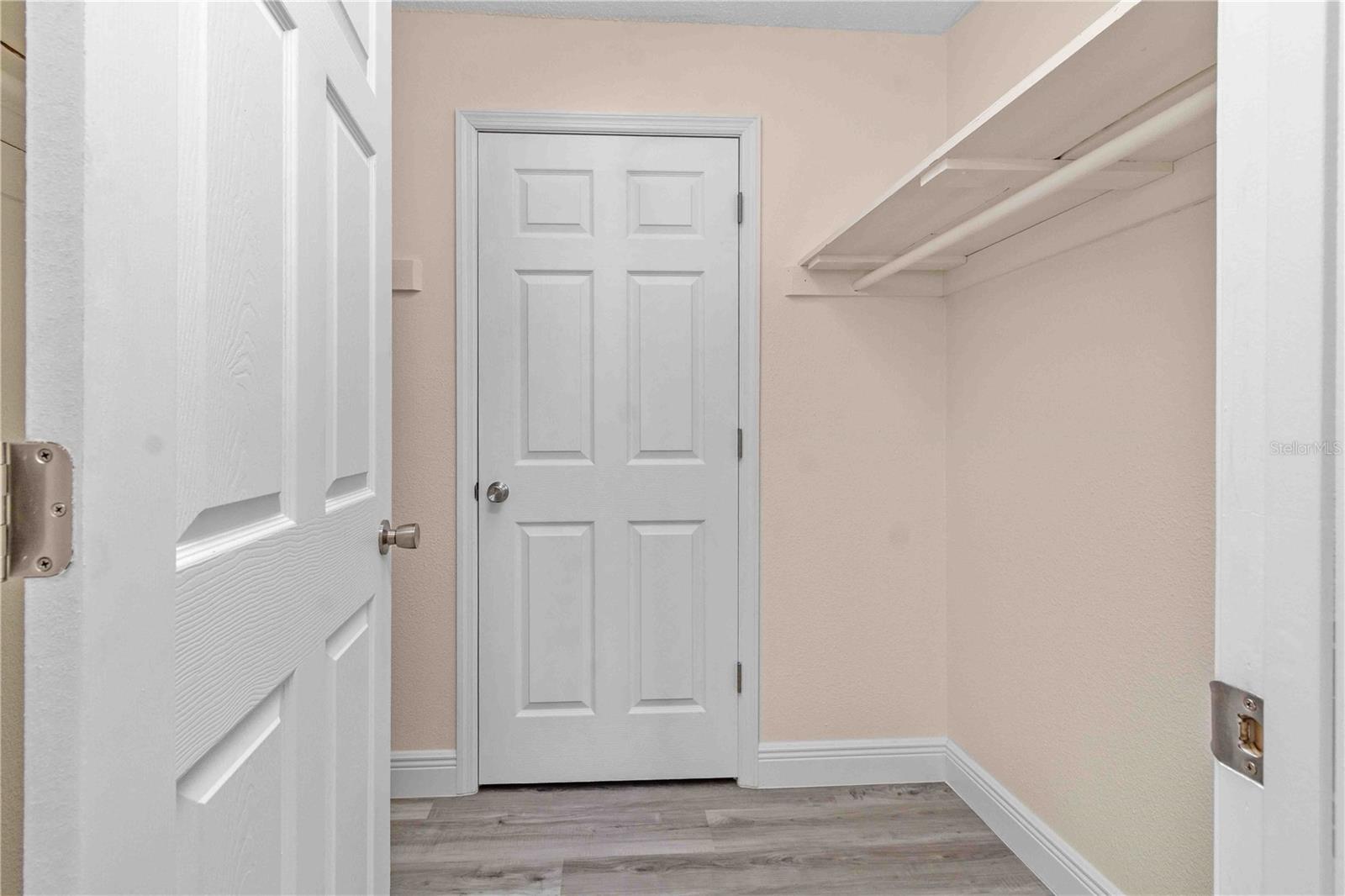 TREASURE ISLAND TENNIS & YACHT CLUB - Residential Lease