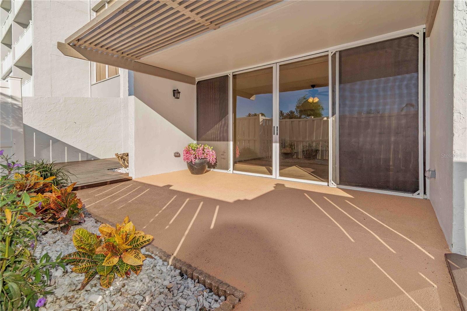 TREASURE ISLAND TENNIS & YACHT CLUB - Residential Lease