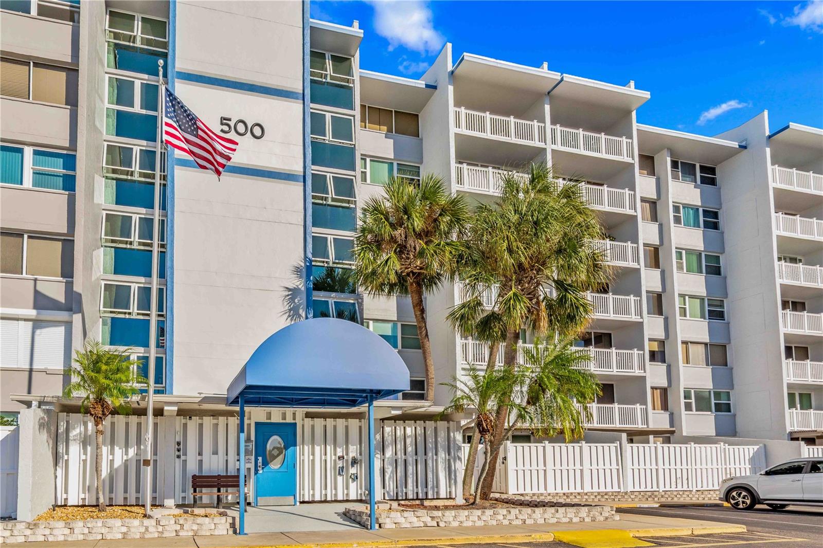 TREASURE ISLAND TENNIS & YACHT CLUB - Residential Lease