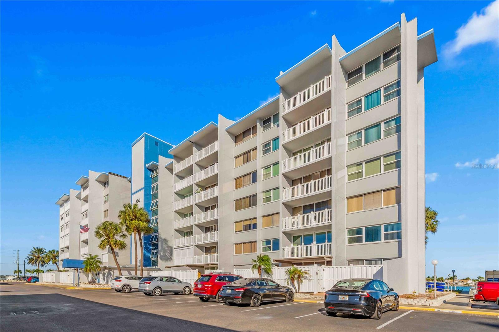 TREASURE ISLAND TENNIS & YACHT CLUB - Residential Lease