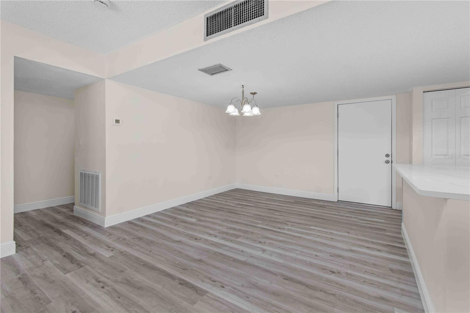 TREASURE ISLAND TENNIS & YACHT CLUB - Residential Lease