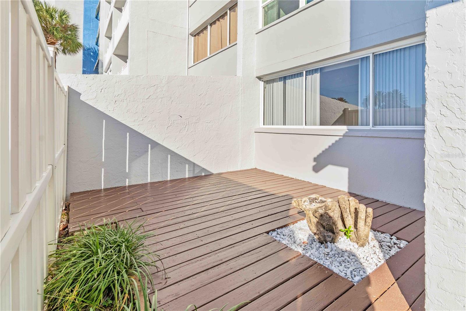 TREASURE ISLAND TENNIS & YACHT CLUB - Residential Lease