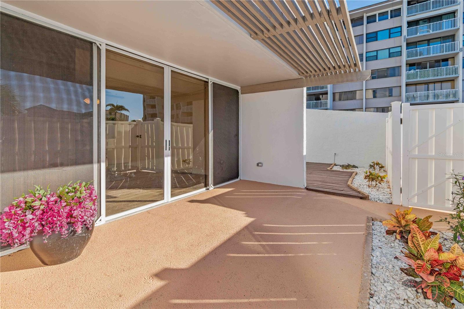 TREASURE ISLAND TENNIS & YACHT CLUB - Residential Lease