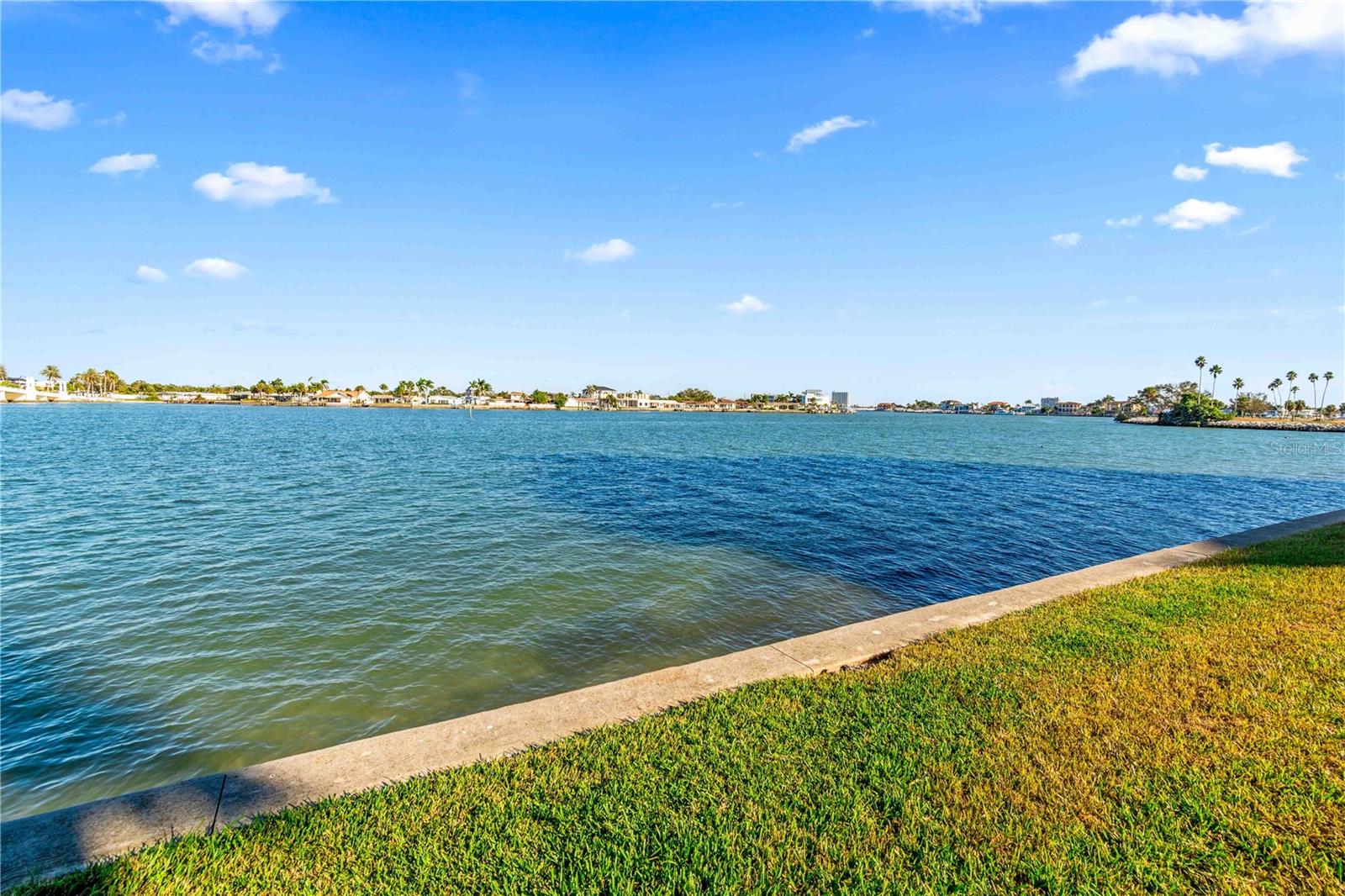 TREASURE ISLAND TENNIS & YACHT CLUB - Residential Lease