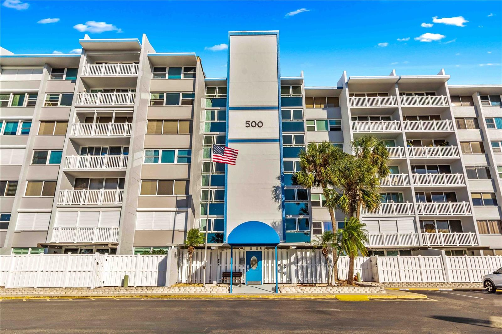 TREASURE ISLAND TENNIS & YACHT CLUB - Residential Lease