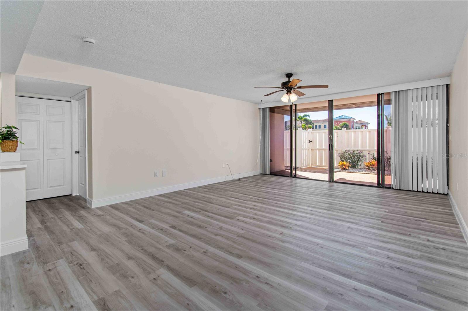 TREASURE ISLAND TENNIS & YACHT CLUB - Residential Lease