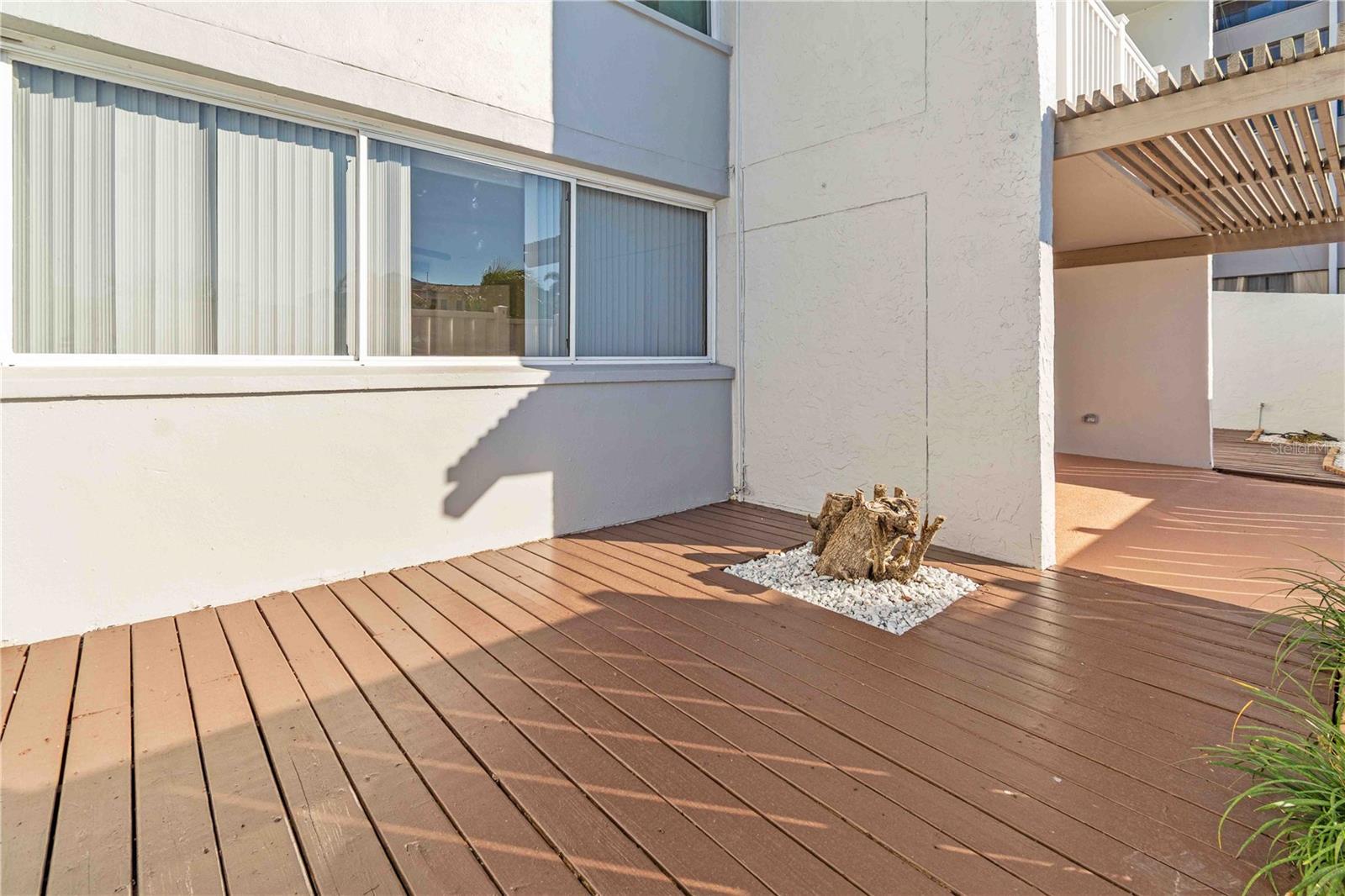 TREASURE ISLAND TENNIS & YACHT CLUB - Residential Lease