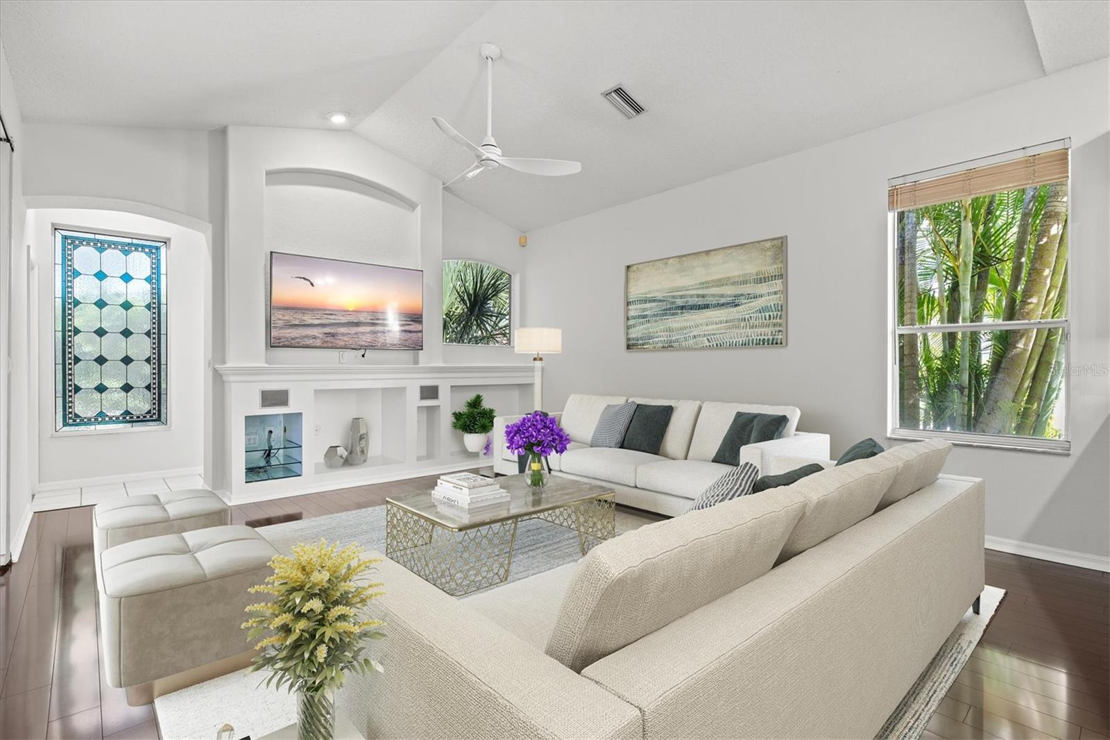 HUNTINGTON POINTE - Residential