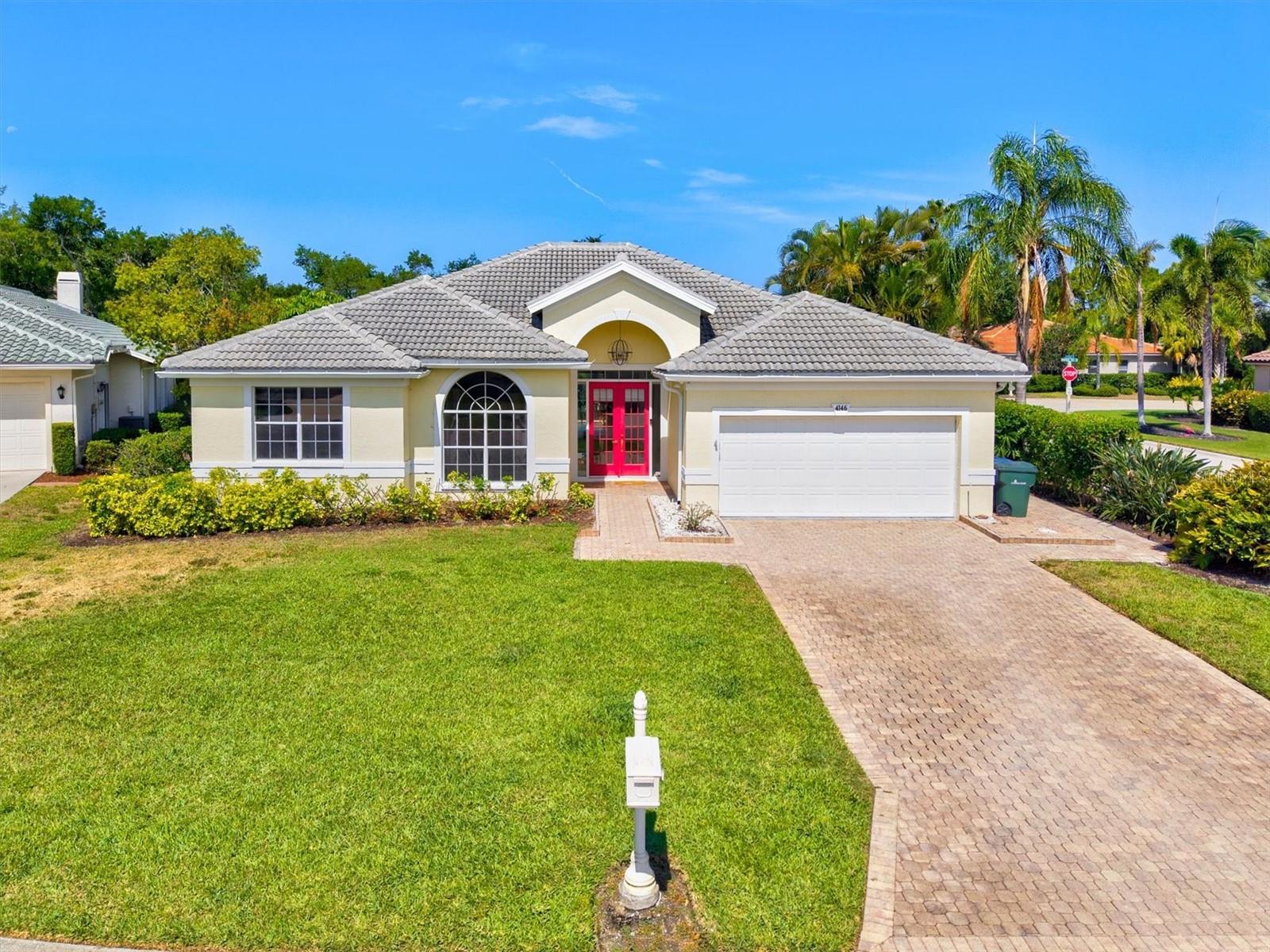 HUNTINGTON POINTE - Residential