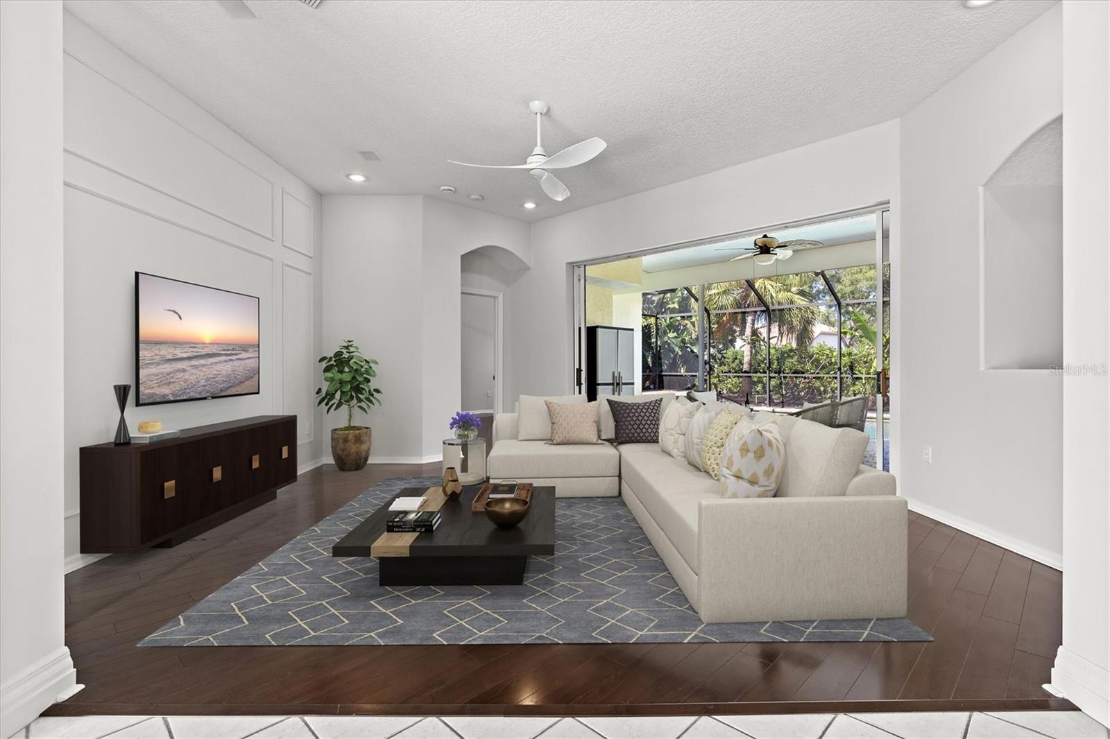 HUNTINGTON POINTE - Residential