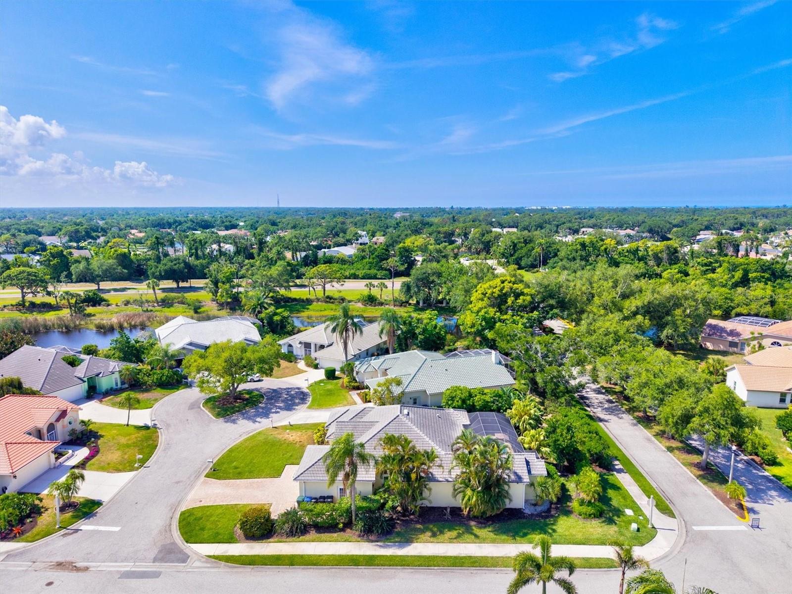 HUNTINGTON POINTE - Residential